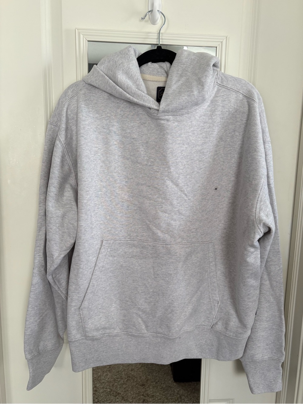 American Eagle Men’s Heather Gray Pullover Hoodie Front Pocket New Medium